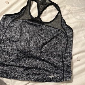 NIKE dri-fit
